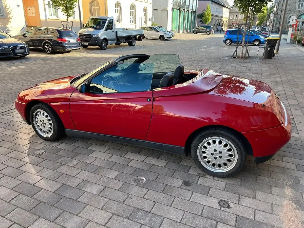 Gebraucht Alfa Romeo Spider 150 PS (110 kW) 1997 Rot Cabrio