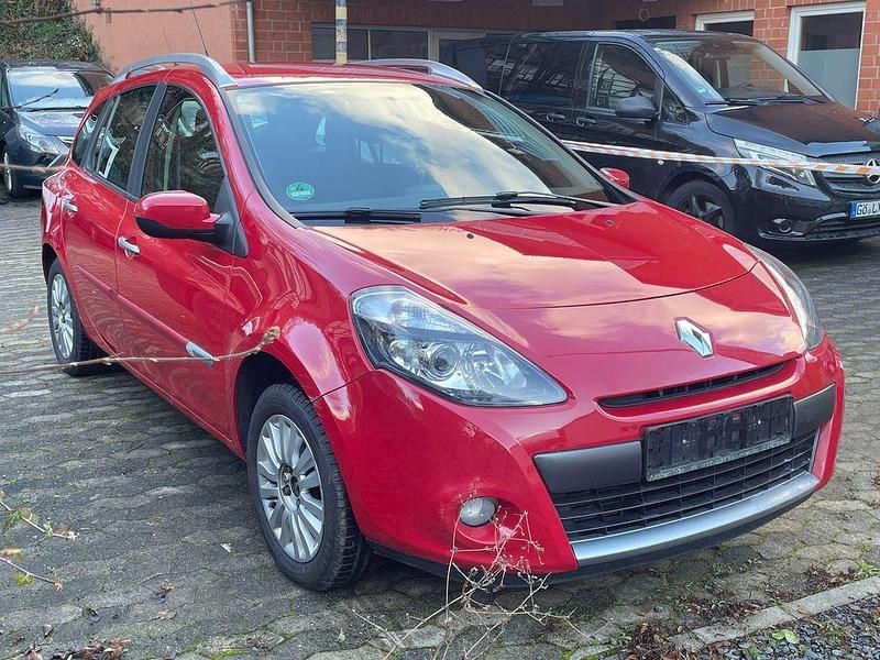 Gebraucht Renault Clio II Dynamique 101 PS (74 kW) 2010 Rot Limousine