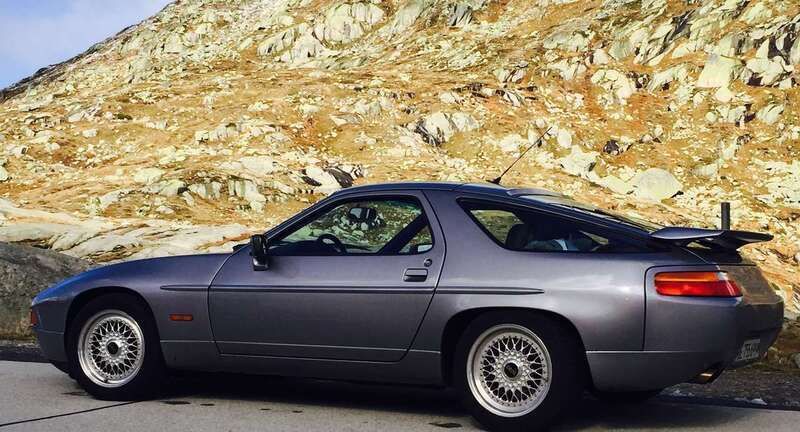 Silber Gebraucht 1989 Porsche 928 Coupé | 55.000 € - Bild 1/4