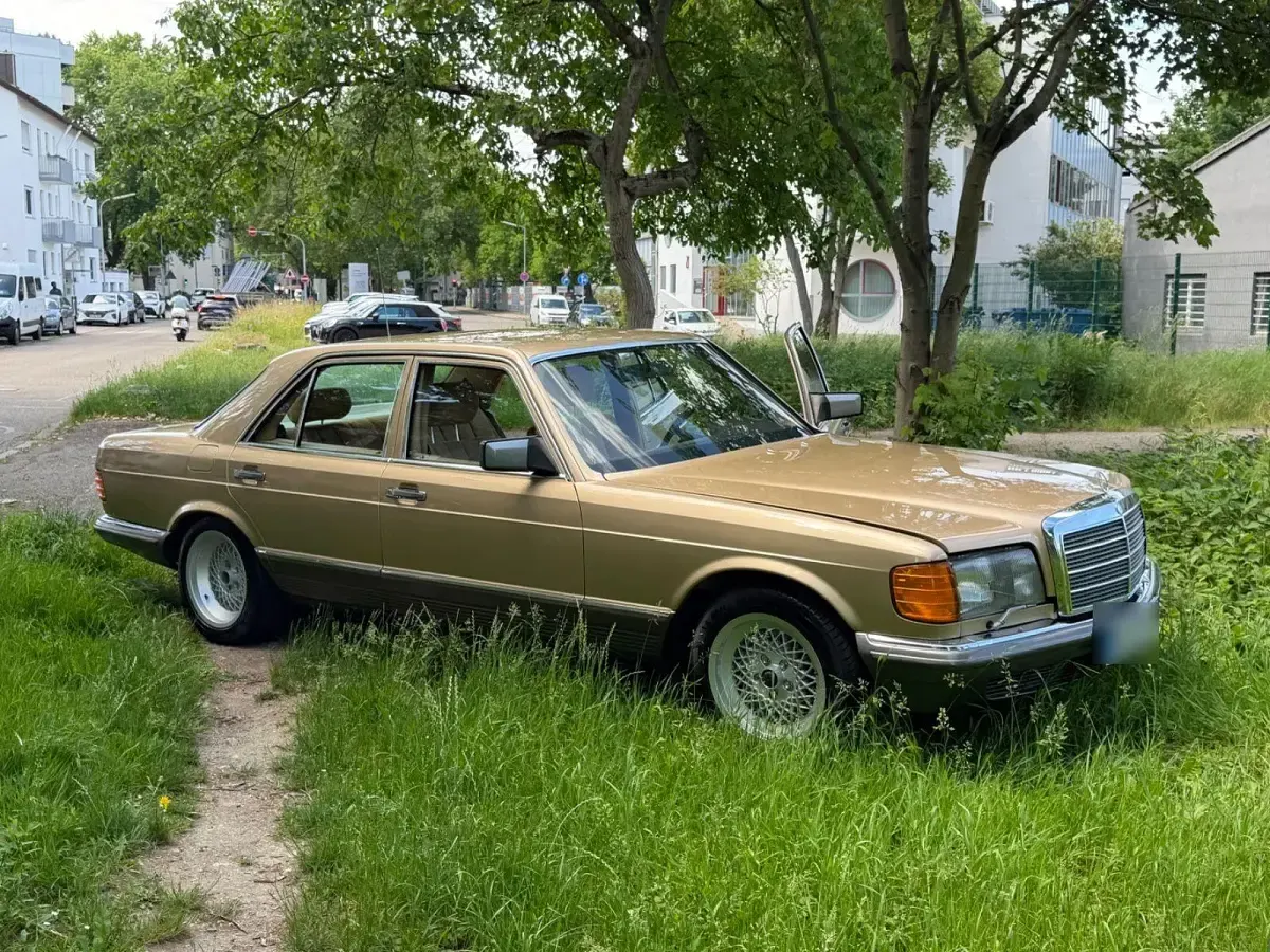 Gebraucht Mercedes 380 SE 204 PS (150 kW) 1982 Braun Limousine