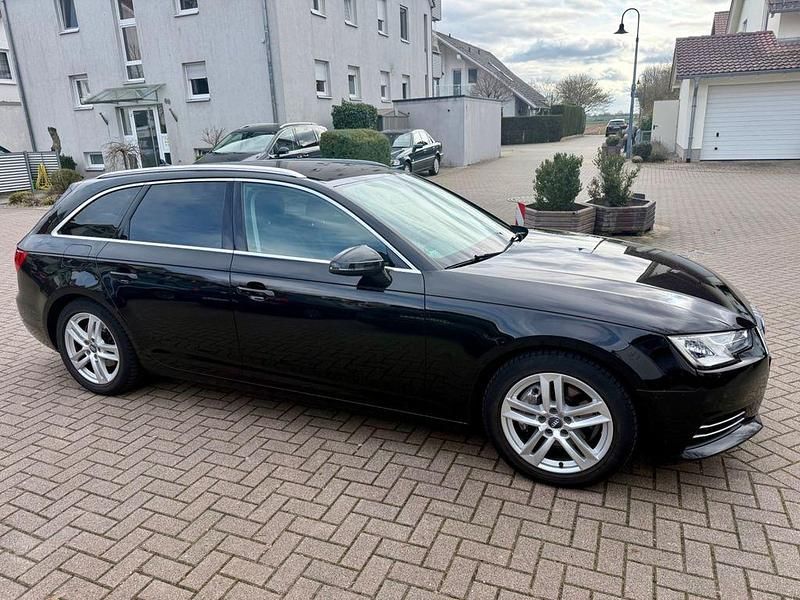 Gebraucht Audi A4 190 PS (139 kW) 2016 Schwarz Kombi