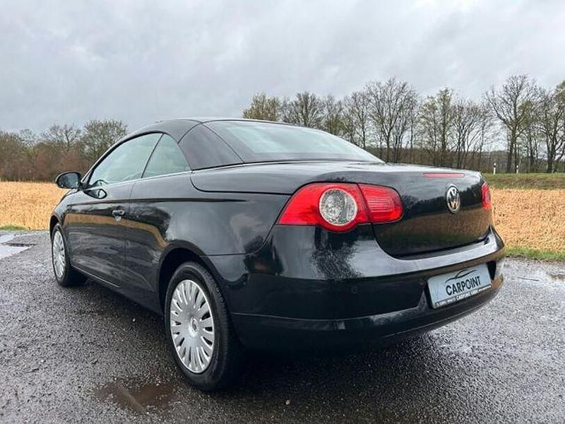 Usata VW Eos 122 CV (89 kW) 2008 Nero Cabrio