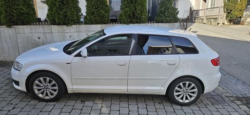 Gebraucht Audi A3 Ambition 125 PS (91 kW) 2009 Weiß Kleinwagen