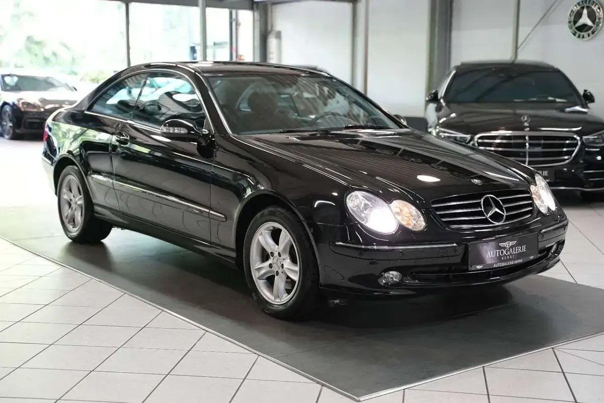 Gebraucht Mercedes CLK240 Avantgarde 170 PS (125 kW) 2003 Schwarz Coupé