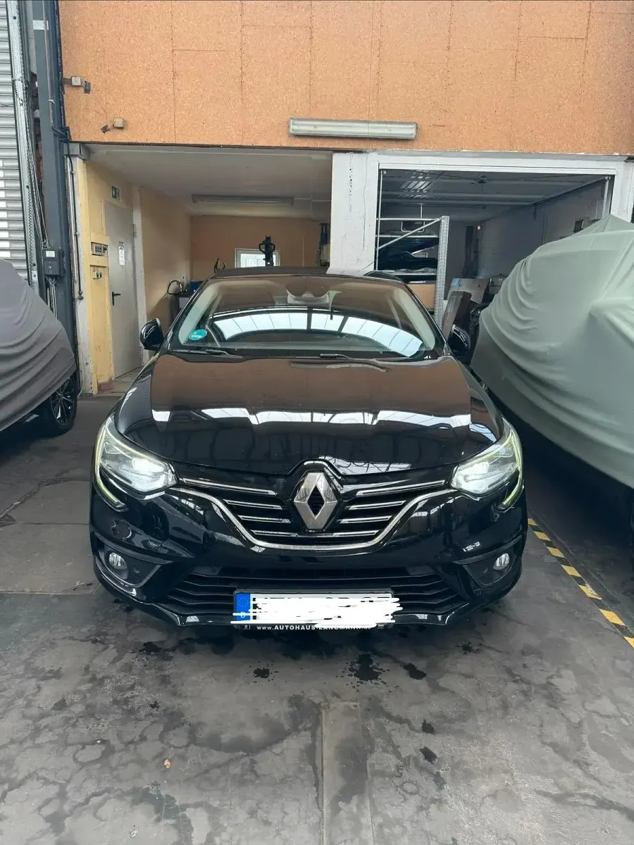 Gebraucht Renault Mégane IV 159 PS (116 kW) 2019 Schwarz Limousine