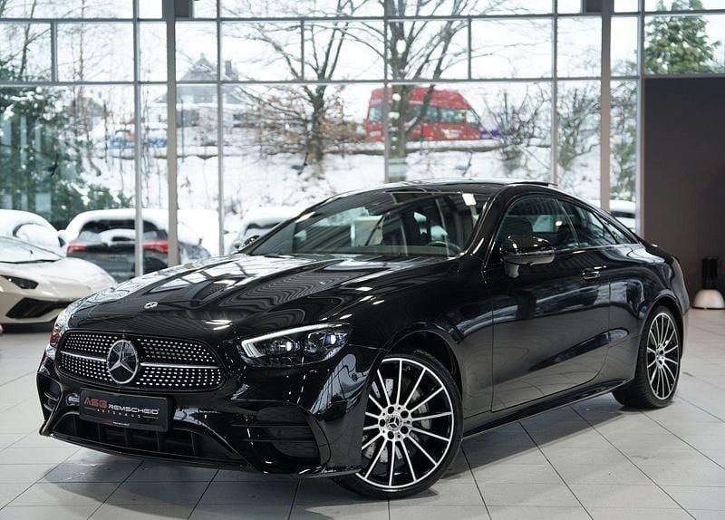 Gebraucht Mercedes E450 AMG line 368 PS (270 kW) 2022 Schwarz Coupé