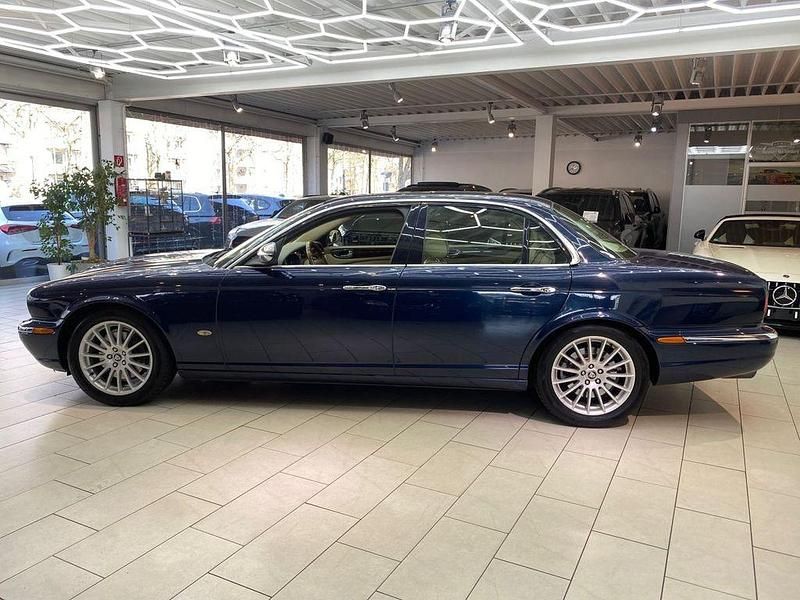 Gebraucht Jaguar XJ6 Classic 207 PS (152 kW) 2006 Indigo blue . Limousine