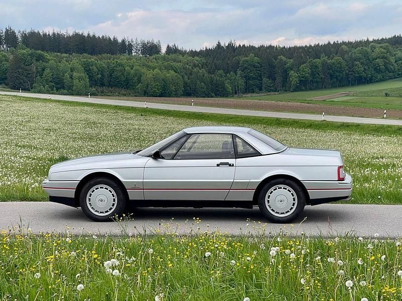 Gebraucht Cadillac Allante 204 PS (150 kW) 1991 Silber Cabrio