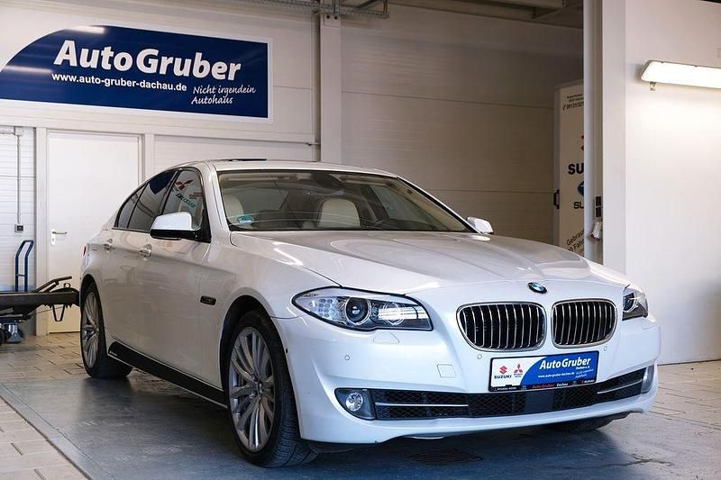 Gebraucht BMW 550 408 PS (300 kW) 2012 Frozen bronze Limousine