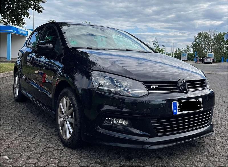 Schwarz Gebraucht 2015 VW Polo Highline Kleinwagen | 8.300 € (Fairer Preis) - Bild 1/4
