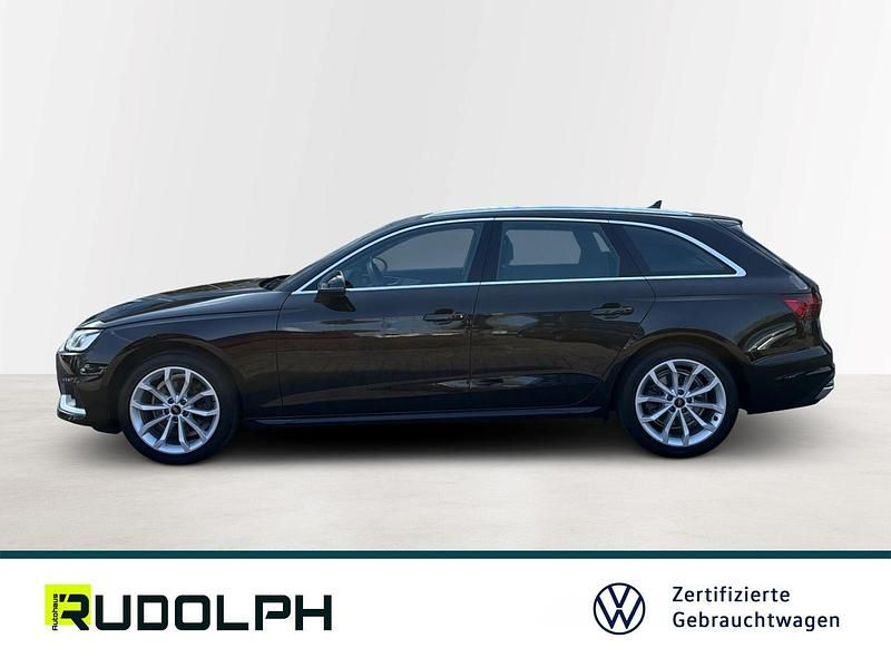 Gebraucht Audi A4 Advanced Plus 163 PS (119 kW) 2024 Mythosschwarz metallic Kombi