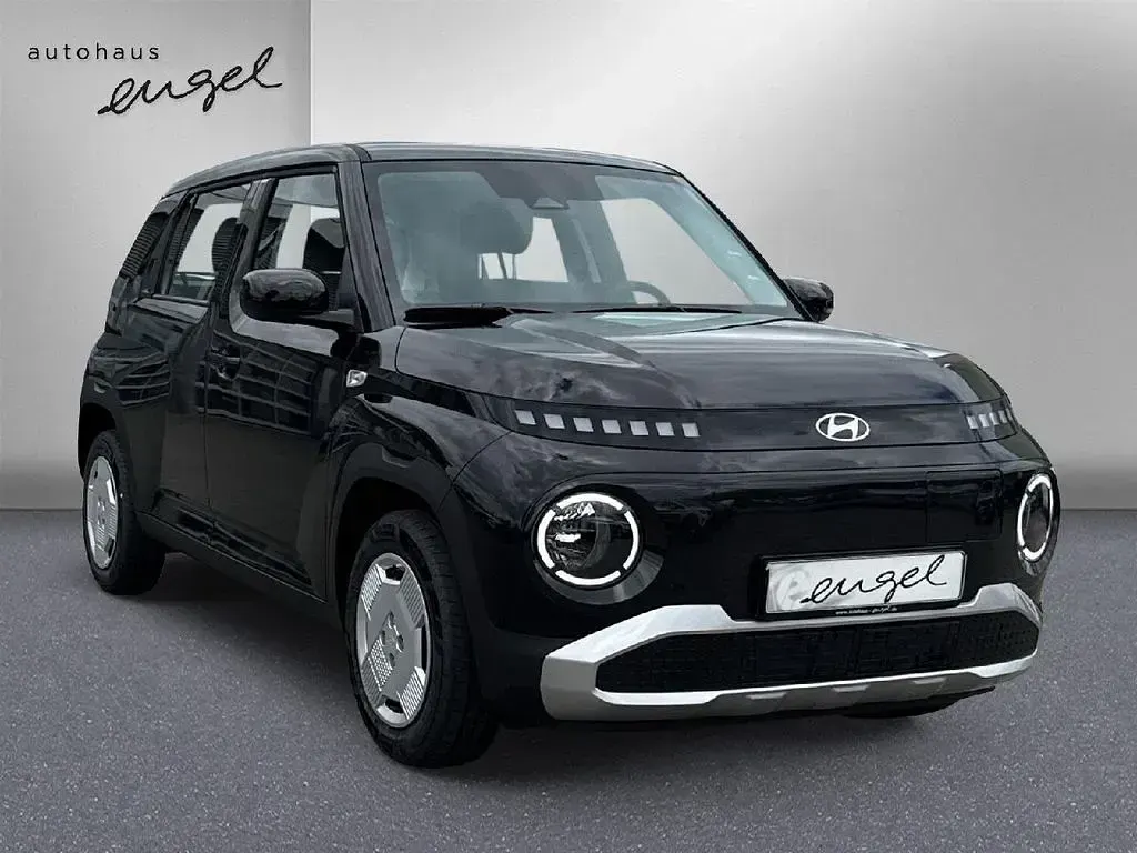 Neu Hyundai Inster Select 71 kW (97 PS) 2026 Schwarz Kleinwagen