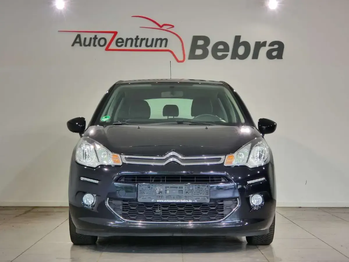 Gebraucht Citroën C3 SELECTION 82 PS (60 kW) 2015 Lackierung schwarz perla nera/ Kleinwagen