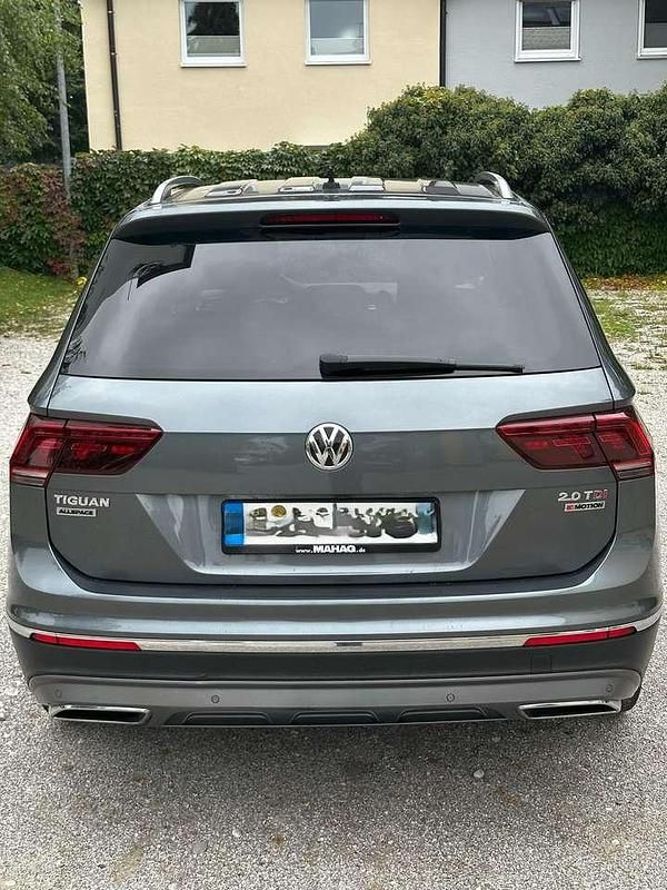 Gebraucht VW Tiguan Allspace Highline 190 PS (139 kW) 2018 Grau SUV