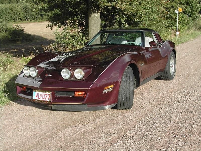 Andere außenfarben Gebraucht 1982 Corvette C3 | 13.000 € - Bild 1/3