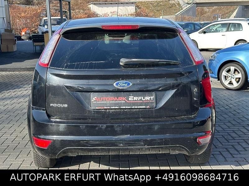Gebraucht Ford Focus 101 PS (74 kW) 2011 Schwarz Limousine