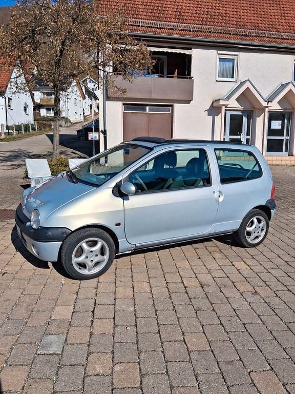 Gebraucht Renault Twingo Expression 75 PS (55 kW) 2002 Silber Kleinwagen