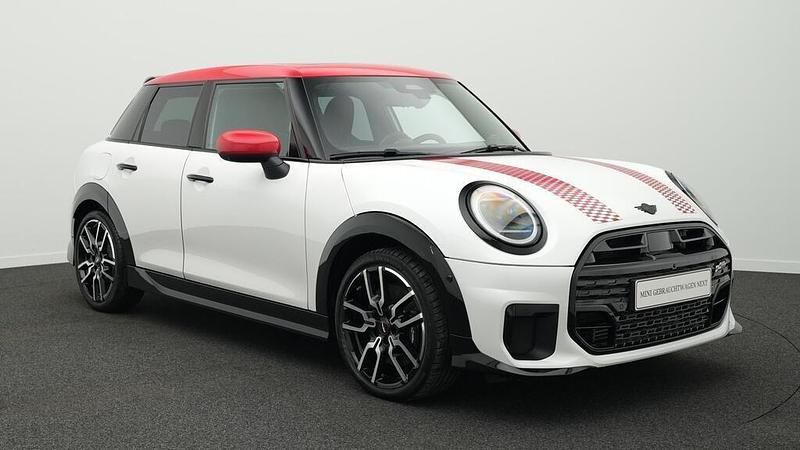Gebraucht Mini Cooper 156 PS (114 kW) 2024 Weiß Kleinwagen