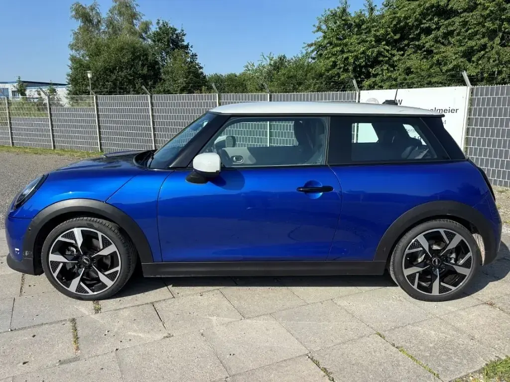 Gebraucht Mini John Cooper Works 156 PS (114 kW) 2025 Blau Kleinwagen