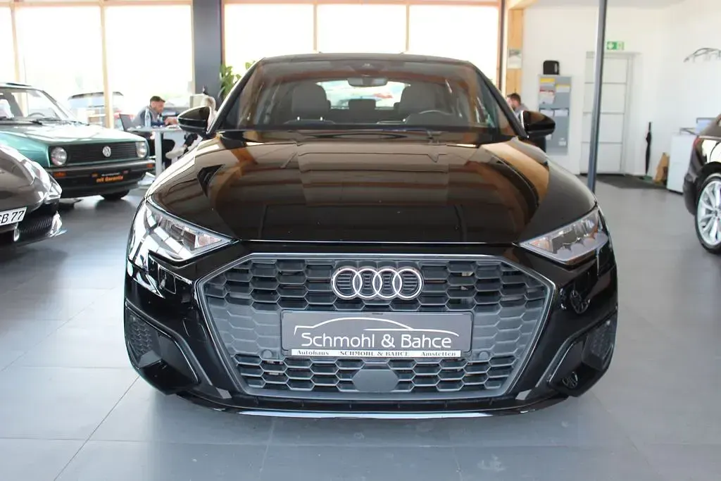 Gebraucht Audi A3 204 PS (150 kW) 2023 Brillantschwarz Limousine