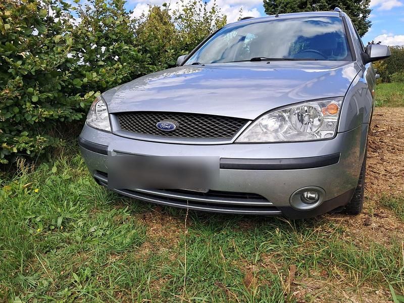 Silber Gebraucht 2002 Ford Mondeo Ghia Kombi | 1.499 € (Fairer Preis) - Bild 1/4