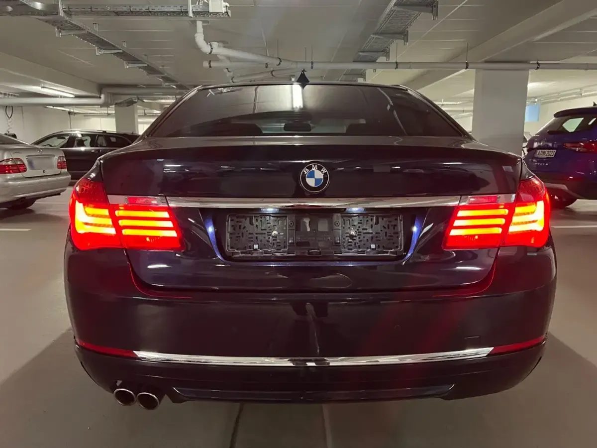 Gebraucht BMW 730 Performance 258 PS (189 kW) 2013 Blau Limousine