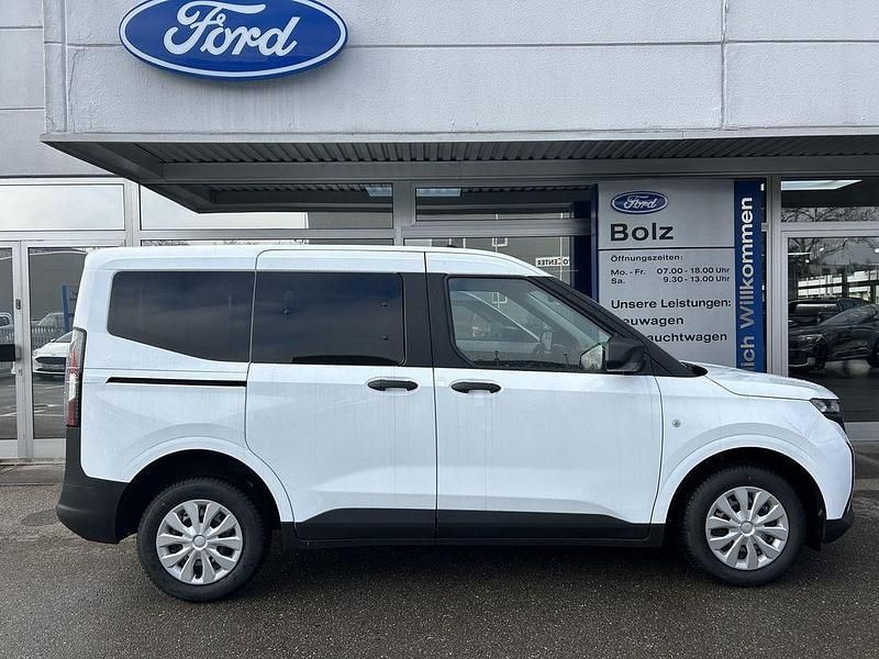 Neu Ford Tourneo Courier Trend 125 PS (91 kW) 2026 Weiß Van / Kleinbus