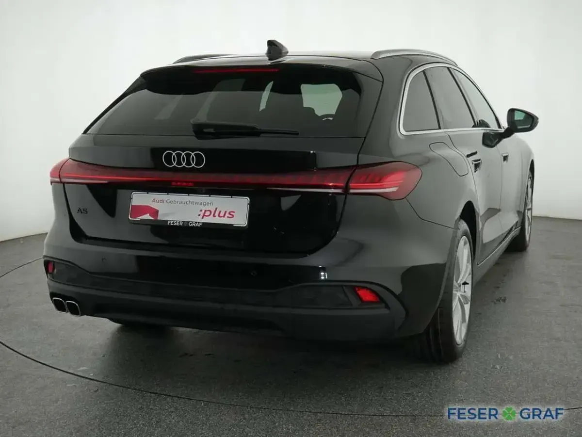 Gebraucht Audi A5 Sport 204 PS (150 kW) 2025 Mythosschwarz metallic Kombi