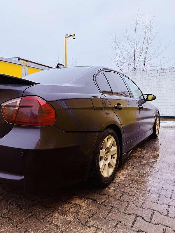 Gebraucht BMW 320 163 PS (119 kW) 2007 Limousine