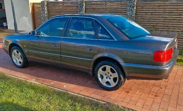 Gebraucht Audi A6 150 PS (110 kW) 1995 Grau Limousine