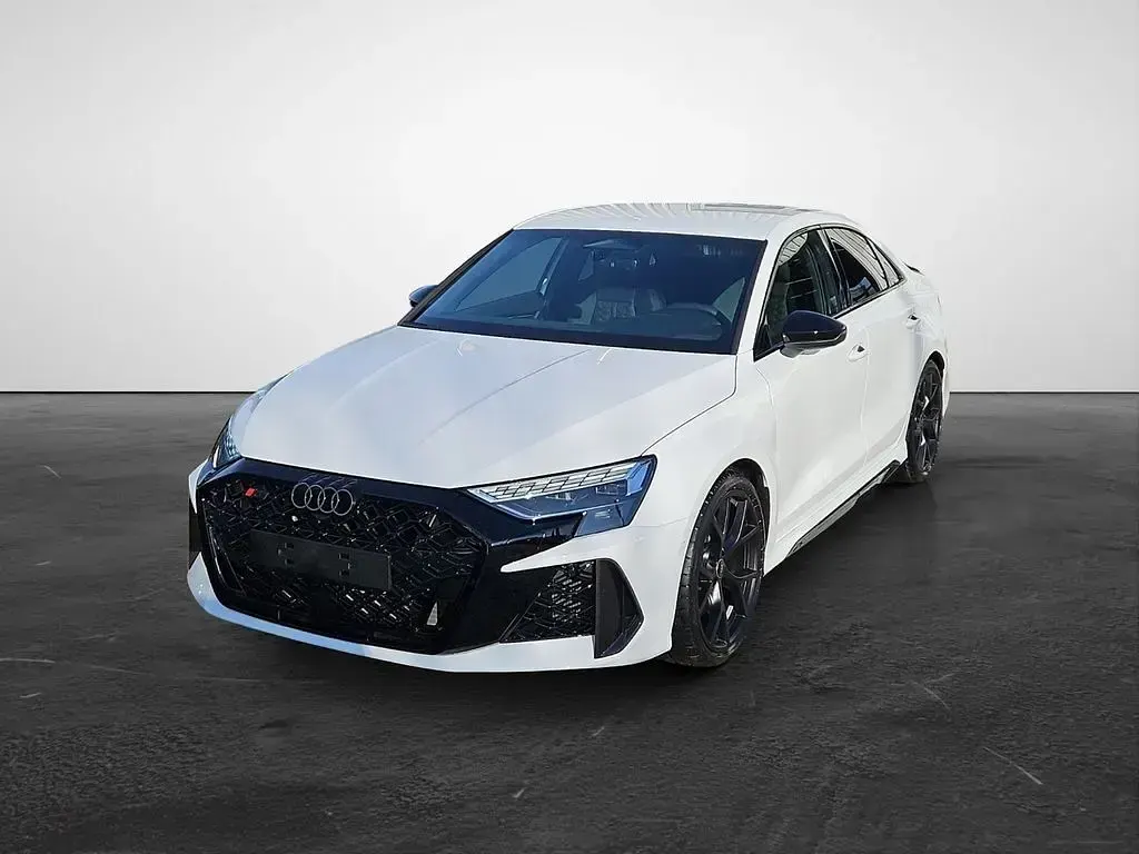 Gebraucht Audi RS3 Sport 400 PS (294 kW) 2026 Grau Limousine