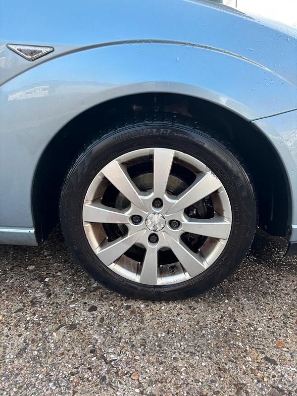 Usata Ford Focus 100 CV (73 kW) 2004 Blu Utilitaria