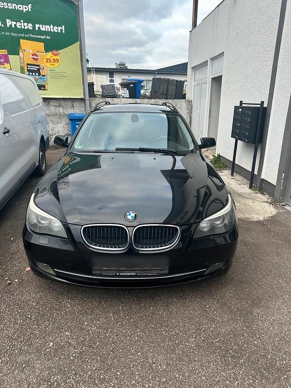 Schwarz Gebraucht 2008 BMW 520 Kombi | 3.900 € (Guter Preis) - Bild 1/4