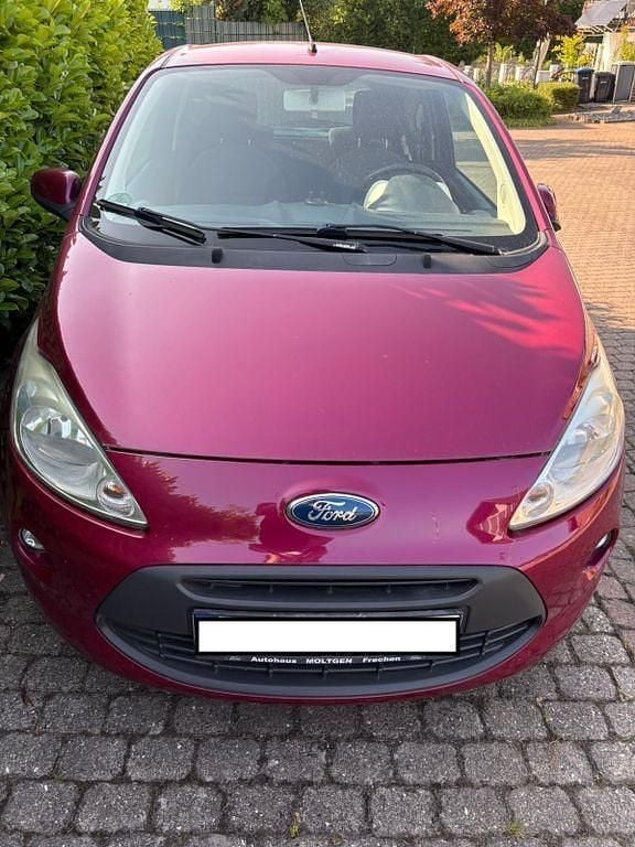 Rot Gebraucht 2010 Ford Ka Trend Kleinwagen | 3.350 € (Fairer Preis) - Bild 1/4