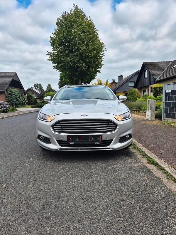 Silber Gebraucht 2016 Ford Mondeo Kombi | 6.700 € (Fairer Preis) - Bild 1/4