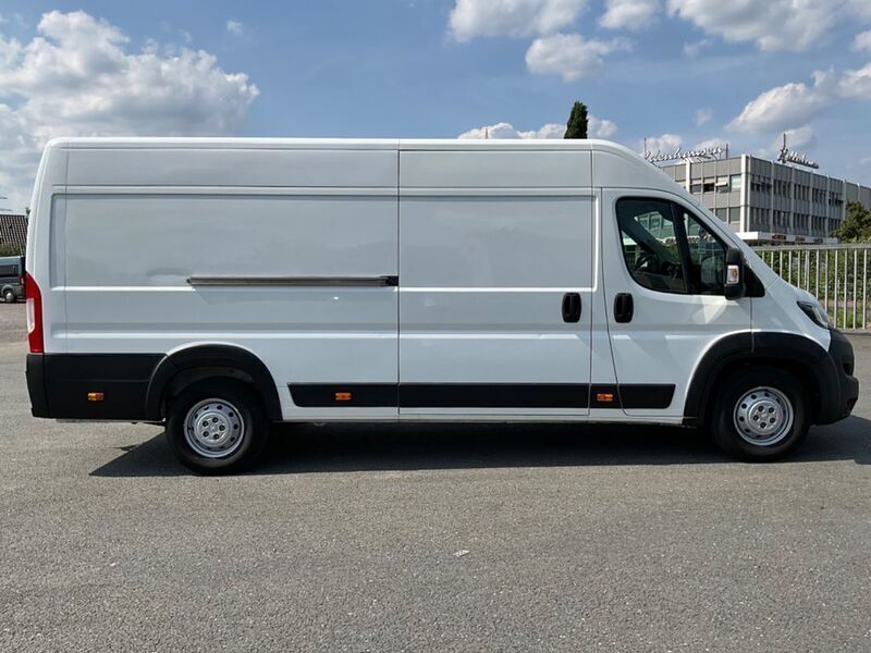 Weiß Gebraucht 2019 Peugeot Boxer Avantage Van | 19.950 € (Fairer Preis) - Bild 1/4