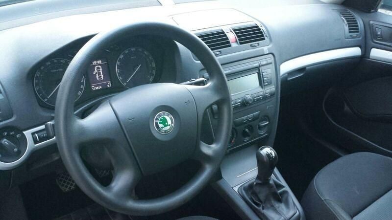 Gebraucht Skoda Octavia Ambiente 102 PS (75 kW) 2006 Grau Limousine