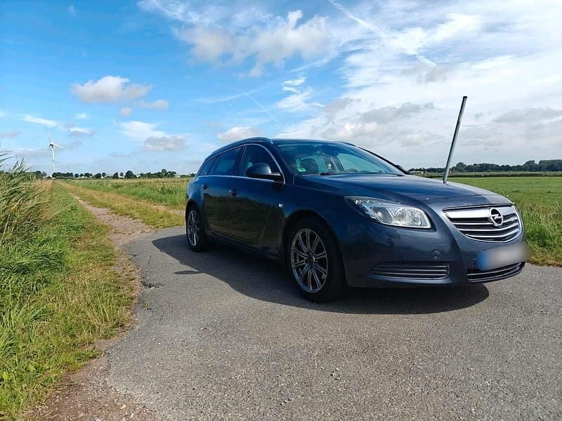 Gebraucht Opel Insignia 131 PS (96 kW) 2010 Blau Kombi