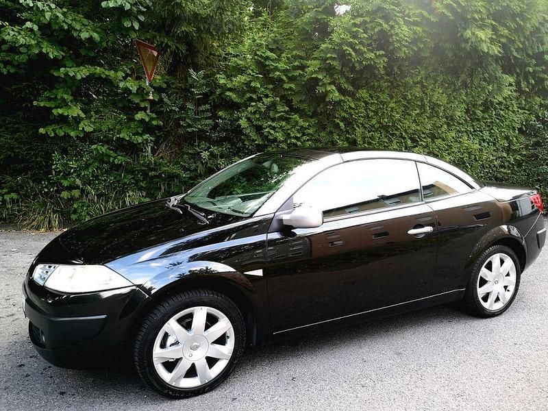Schwarz Gebraucht 2006 Renault Mégane Cabriolet Dynamique Cabrio | 3.450 € (Etwas zu teuer) - Bild 1/4