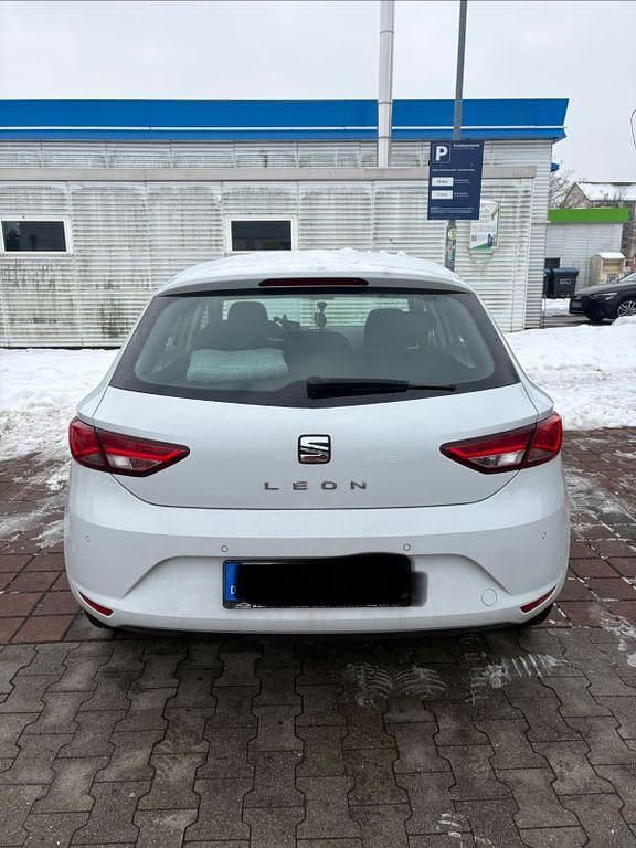 Gebraucht Seat Leon Style 122 PS (89 kW) 2013 Weiß Limousine