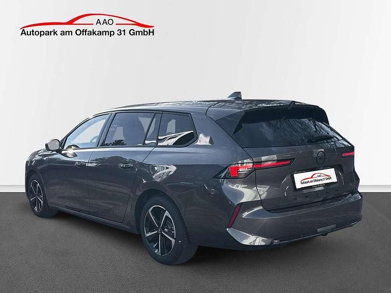 Gebraucht Opel Astra 131 PS (96 kW) 2025 Vulkan grau metallic Kombi