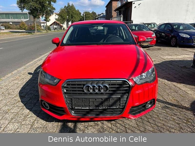 Gebraucht Audi A1 Sportback Attraction 86 PS (63 kW) 2012 Rot Kleinwagen