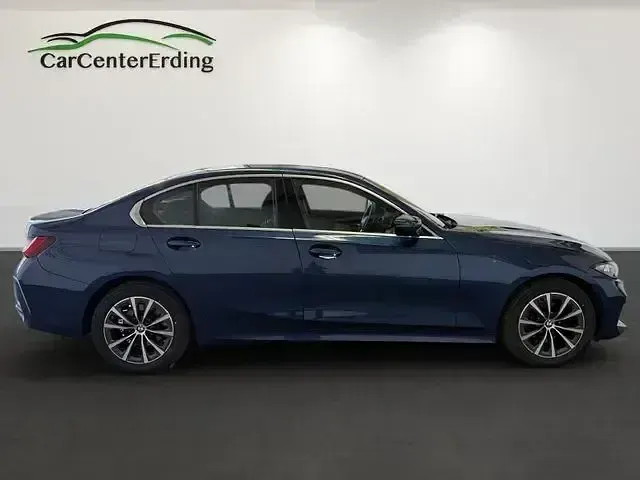 Gebraucht BMW 318 Shadowline 150 PS (110 kW) 2023 Blau Limousine