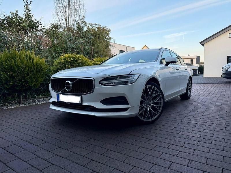 Gebraucht Volvo V90 Kinetic 150 PS (110 kW) 2018 Weiß Kombi