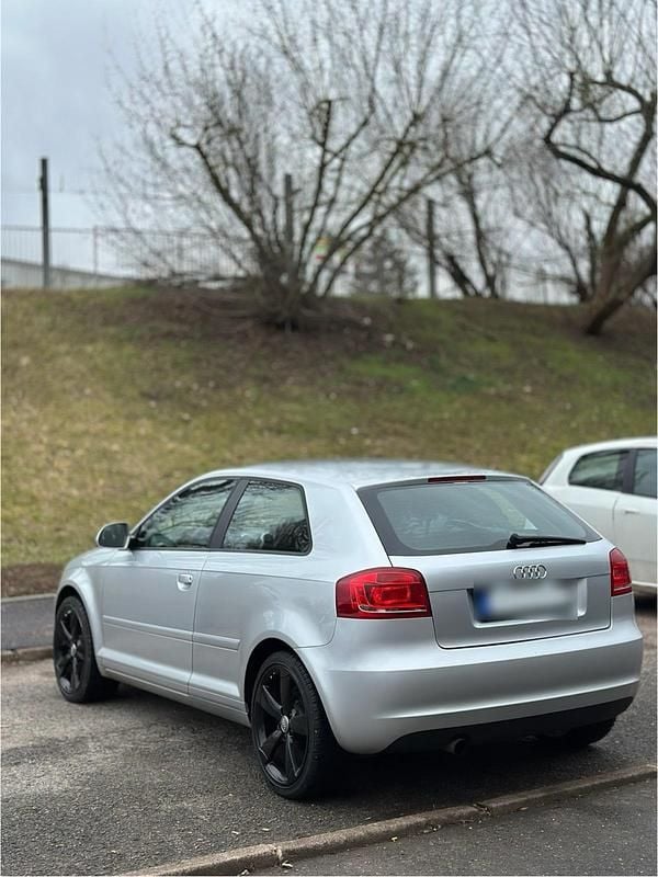 Gebraucht Audi A3 105 PS (77 kW) 2009 Silber Kleinwagen
