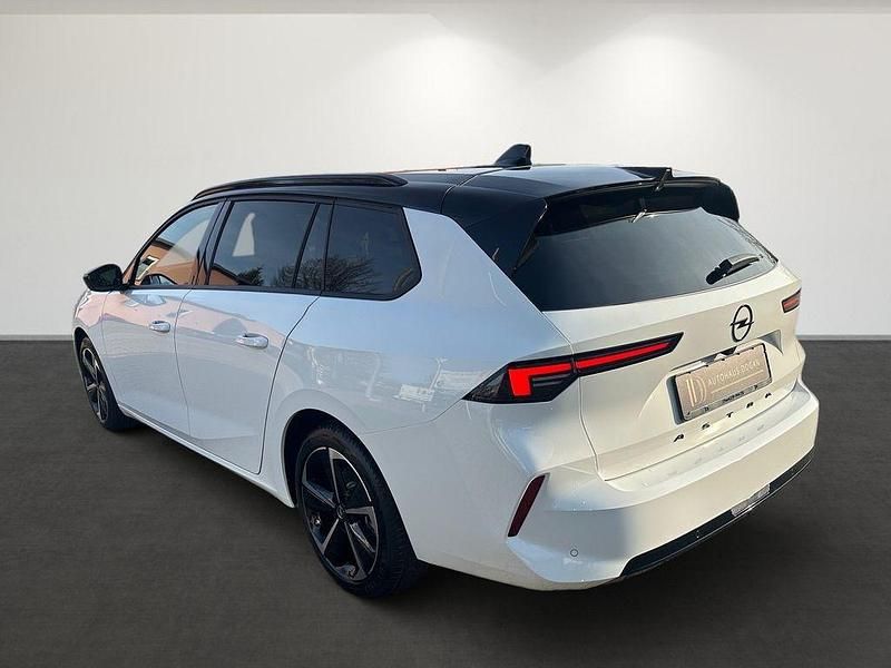 Neu Opel Astra 131 PS (96 kW) 2025 Weiß Kombi