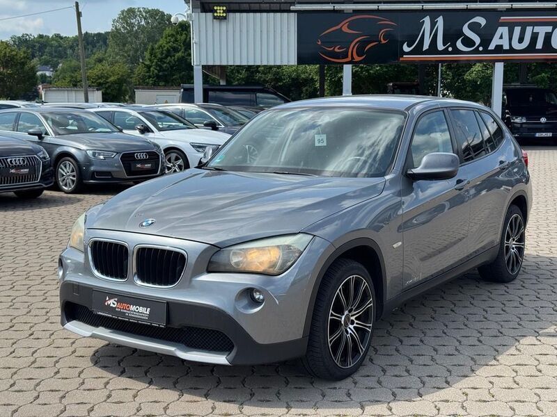 Grau Gebraucht 2011 BMW X1 Sport Line SUV | 5.000 € (Superpreis) - Bild 1/4