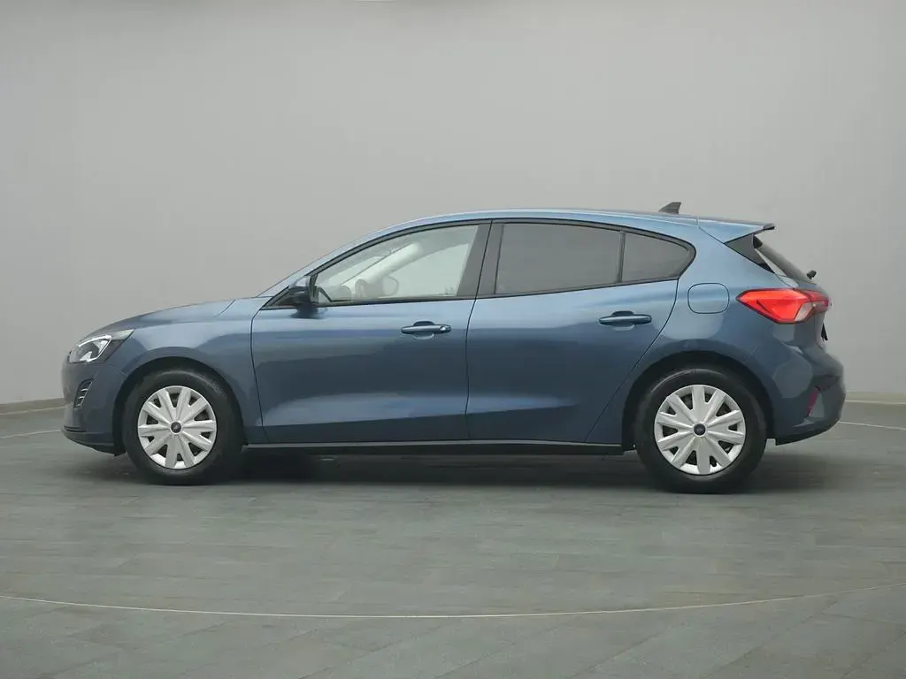 Usado Ford Focus Trend 101 CV (74 kW) 2022 Azul Berlina