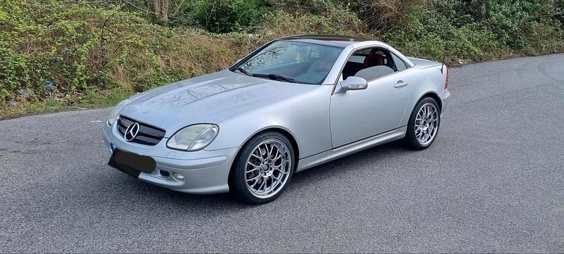 Silber Gebraucht 2001 Mercedes SLK320 Cabrio | 8.800 € (Etwas zu teuer) - Bild 1/4