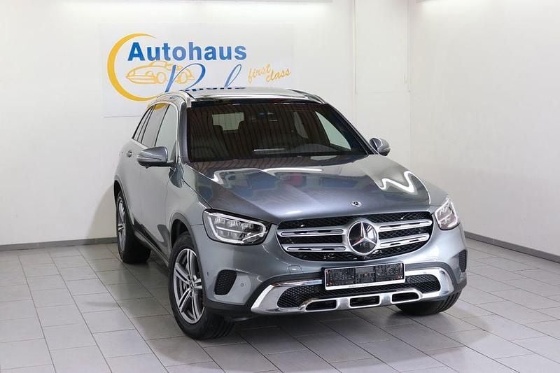 Grau Gebraucht 2021 Mercedes GLC400d Exclusive SUV | 40.990 € (Guter Preis) - Bild 1/4